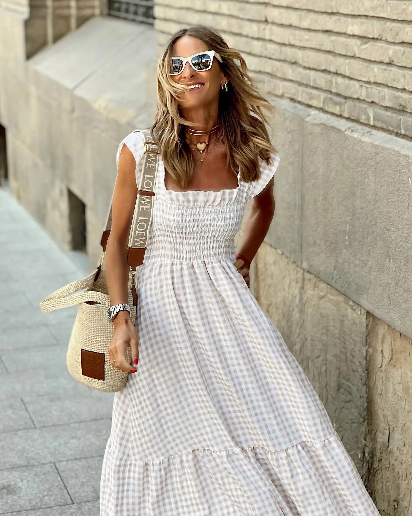 Robe Longue à Carreaux Vichy – Style Rétro Chic avec Volants et Poitrine Élastique