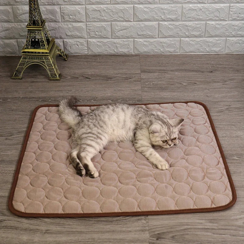 Tapis rafraîchissant d'été pour chat et chien — maille respirante, couchage confortable