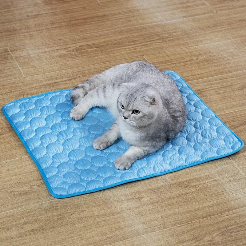 Tapis rafraîchissant d'été pour chat et chien — maille respirante, couchage confortable
